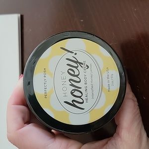 Perfectly Posh healing body creme